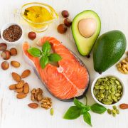 食物来源的欧米加3和健康脂肪，俯视图。